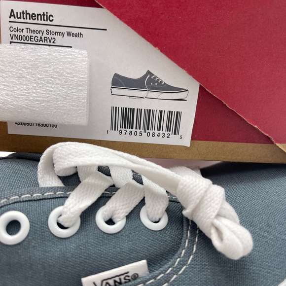 Vans Men’s Authentic Color Theory Stormy Weather
VN000EGARV2 Sneakers - Picture 14 of 16